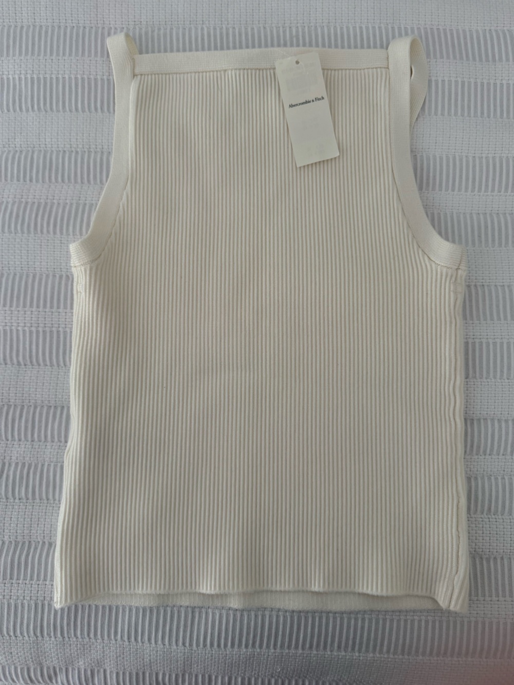 NWT Abercrombie & Fitch Women's Ribbed Cream Tank Top XS - Picture 2 of 3